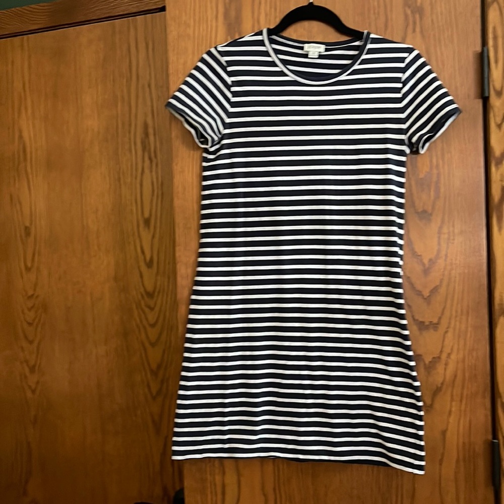 Jcrew navy and white striped tshirt dress - VGUC